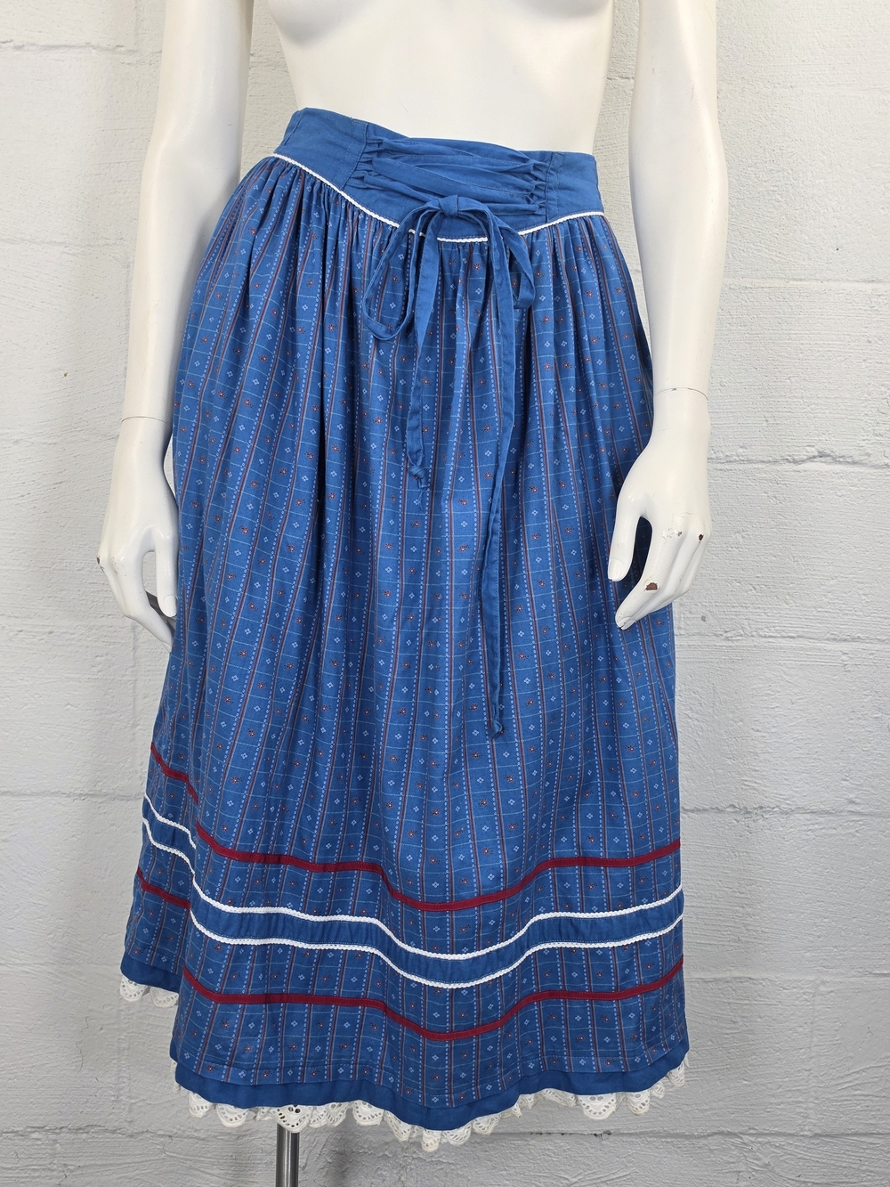 Vintage Wiko German Folk Dirndl Skirt